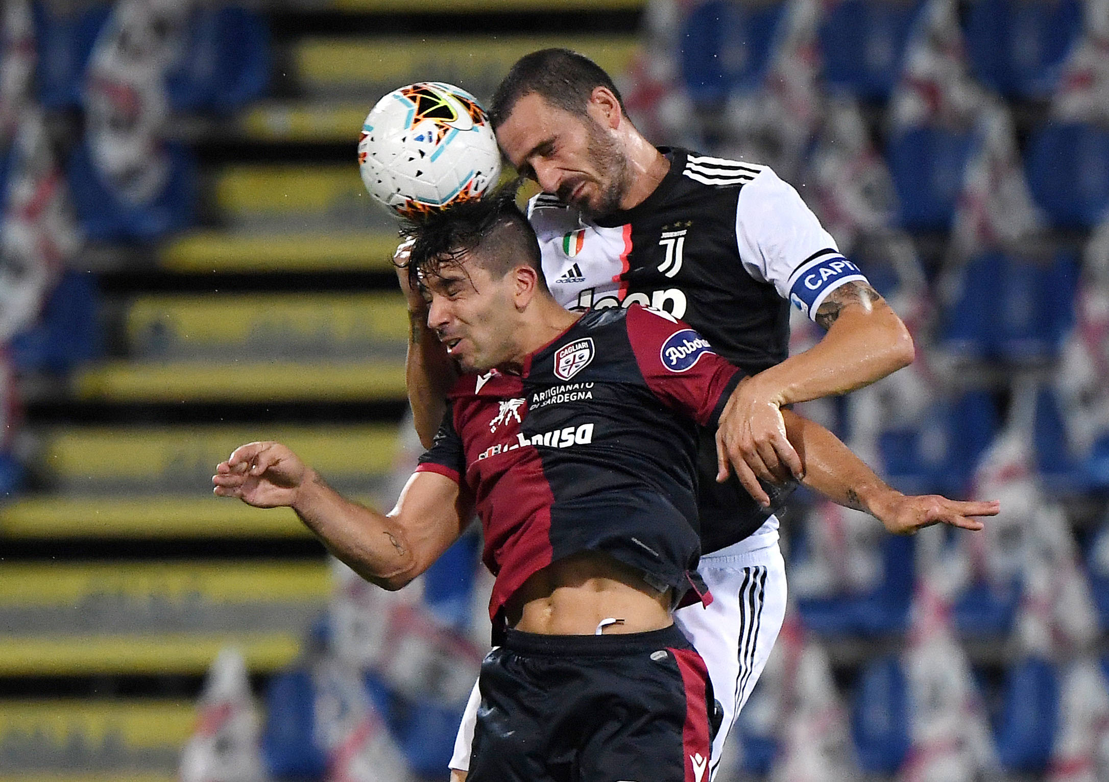 他多次面对 他多次面对