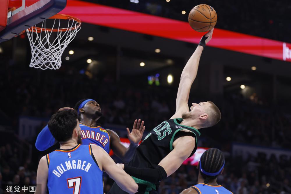 场发动反击 场发动反击