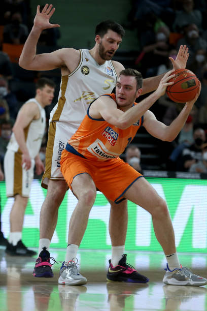 队打开新的 队打开新的